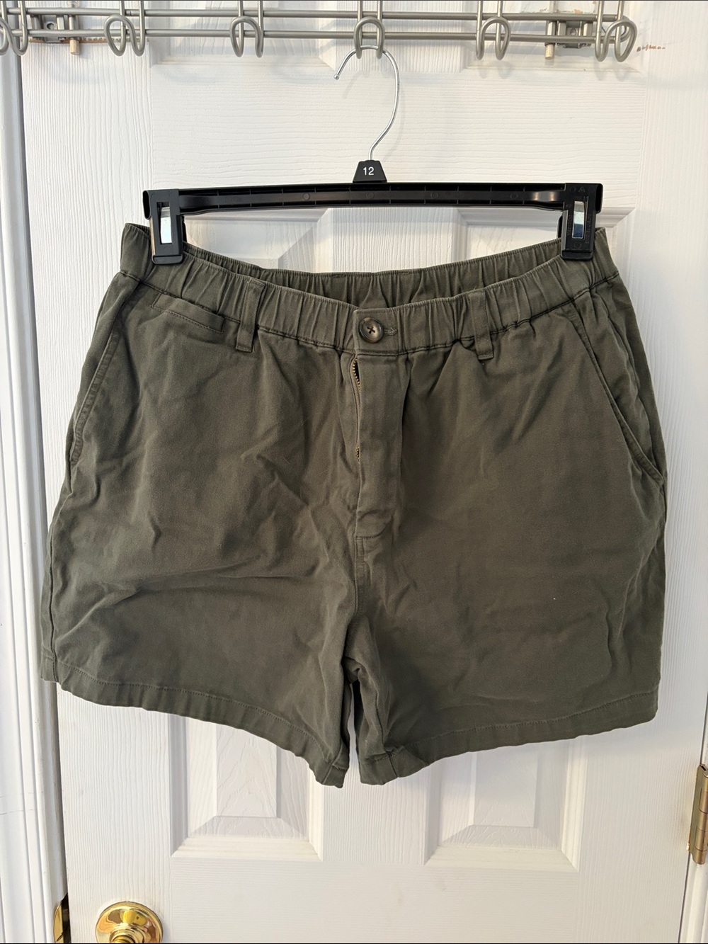 Cove Olive Green Men’s Flat-Front Casual Shorts